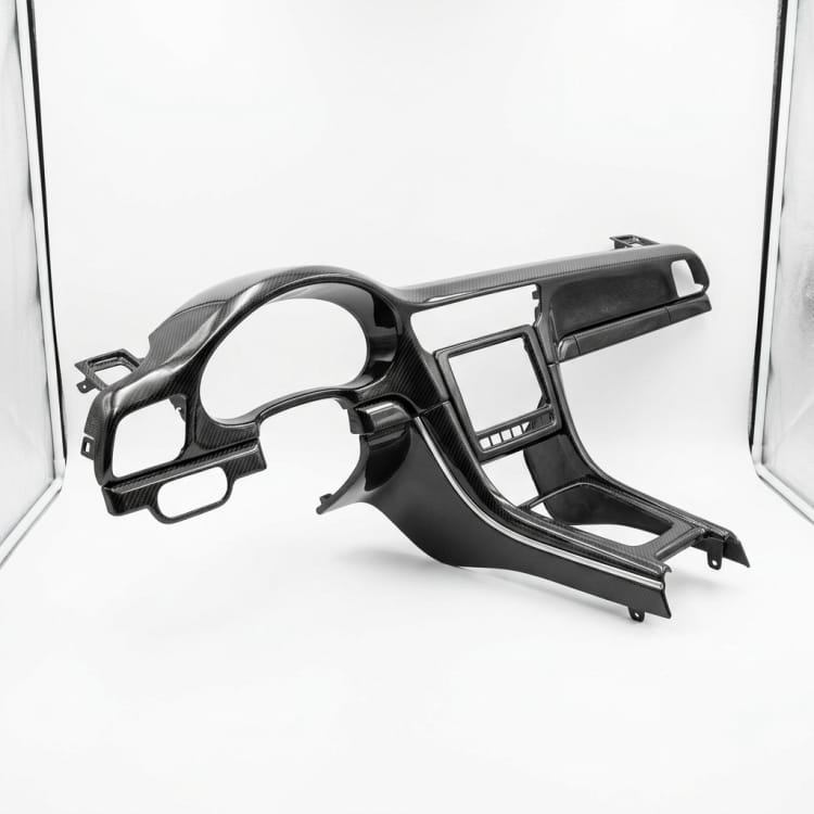 カーボンファイバー製自動車用加飾部品